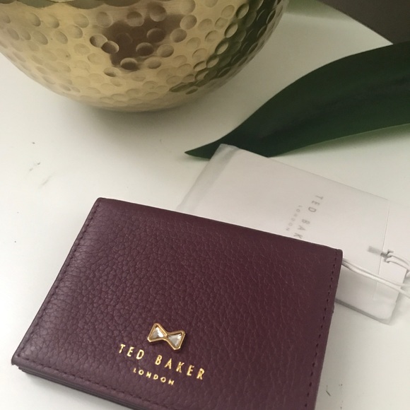 NWT Ted Baker Lillly Dark Red Pebbled Leather Card Case Wallet with Crystal Bow - Picture 3 of 3